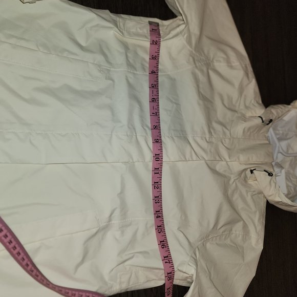 Quince Weatherproof Short Rain Jacket NWT Cream Small - Picture 4 of 8